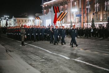 Парадный расчет института принял участие в ночной тренировке
