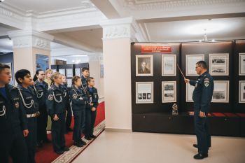 Кадеты посетили институт Кадеты посетили институт