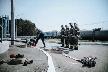 В Седельниково прошли практические занятия по спасению на ж/д транспорте и боевому развертыванию
