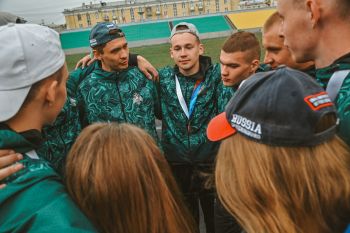 ПЕРВЫЕ СРЕДИ СИЛЬНЕЙШИХ ПЕРВЫЕ СРЕДИ СИЛЬНЕЙШИХ