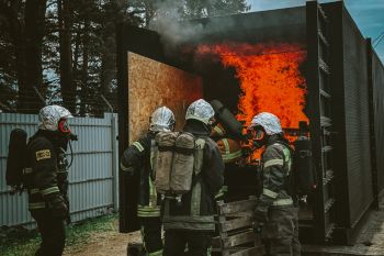 От теории к практике: курсанты успешно прошли комплекс сложных упражнений на полигоне