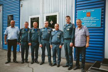Представители института посетили ФАУ ДПО «Учебный центр ФПС по Челябинской области» Представители института посетили ФАУ ДПО «Учебный центр ФПС по Челябинской области»