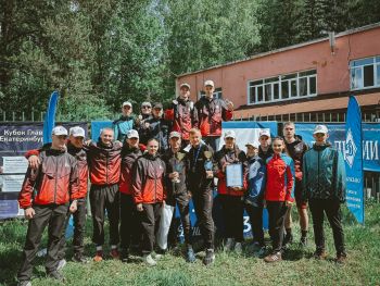 Победа в соревнованиях по легкоатлетическому кроссу Победа в соревнованиях по легкоатлетическому кроссу