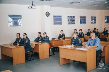 IV Всероссийский научный студенческий форум «Гуманитарные и социальные аспекты безопасности на современном этапе» прошел в Уральском институте ГПС МЧС России