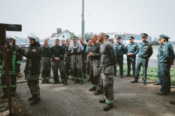 Завершено обучение инструкторов по боевой подготовке в Уральском институте ГПС МЧС России