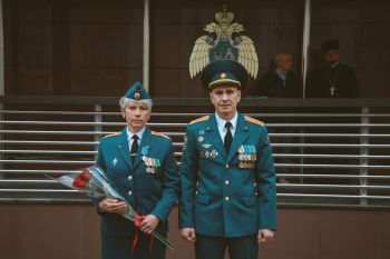 Торжественное построение в Уральском институте ГПС МЧС России ко Дню России