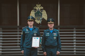 В Уральском институте ГПС МЧС России прошло еженедельное построение В Уральском институте ГПС МЧС России прошло еженедельное построение