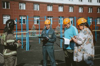 Выпускники Уральского института ГПС МЧС России успешно сдали демонстрационный экзамен Выпускники Уральского института ГПС МЧС России успешно сдали демонстрационный экзамен