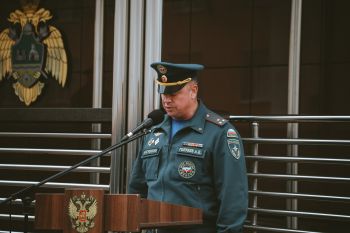 В институте состоялось еженедельное утреннее построение личного состава, приуроченное к 22 июня — Дню памяти и скорби В институте состоялось еженедельное утреннее построение личного состава, приуроченное к 22 июня — Дню памяти и скорби