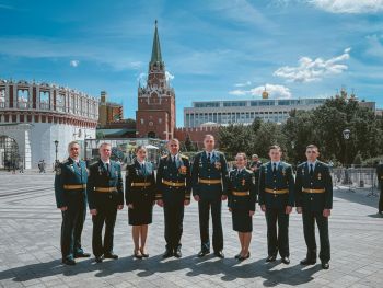 В Кремле с Владимиром Путиным встретились лучшие выпускники вузов МЧС России В Кремле с Владимиром Путиным встретились лучшие выпускники вузов МЧС России