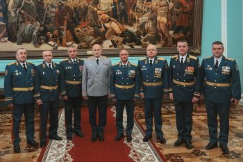 В Кремле с Владимиром Путиным встретились лучшие выпускники вузов МЧС России В Кремле с Владимиром Путиным встретились лучшие выпускники вузов МЧС России