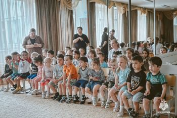 Огонь — не игрушка: курсанты нашего института провели яркий урок безопасности в детском саду № 196 Огонь — не игрушка: курсанты нашего института провели яркий урок безопасности в детском саду № 196