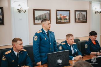 Встреча в родных стенах: начальник института приветствовал новых сотрудников — выпускников 2026 года