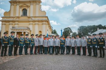 Торжественный выпуск молодых специалистов в Санкт‑Петербургском университете ГПС МЧС России: рабочая поездка начальника Уральского института ГПС МЧС России Алексея Аникеева и участие в церемонии Торжественный выпуск молодых специалистов в Санкт‑Петербургском университете ГПС МЧС России: рабочая поездка начальника Уральского института ГПС МЧС России Алексея Аникеева и участие в церемонии