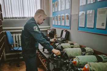 Курсанты Уральского института ГПС МЧС России успешно прошли стажировку в должности начальника караула Курсанты Уральского института ГПС МЧС России успешно прошли стажировку в должности начальника караула