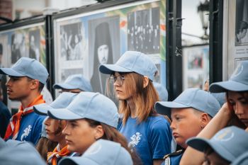 Торжественное открытие фотовыставки «Жизнь в служении» Торжественное открытие фотовыставки «Жизнь в служении»