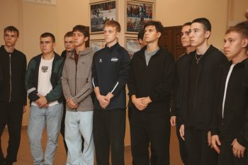 Абитуриенты познакомились с историей Уральского института ГПС МЧС России в музейной экспозиции Абитуриенты познакомились с историей Уральского института ГПС МЧС России в музейной экспозиции
