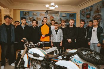 Абитуриенты познакомились с историей Уральского института ГПС МЧС России в музейной экспозиции Абитуриенты познакомились с историей Уральского института ГПС МЧС России в музейной экспозиции
