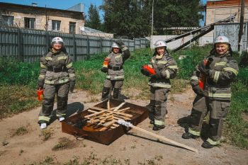 Волонтеры ОАО «РЖД» прошли подготовку в Уральском институте ГПС МЧС России: двухдневный интенсив по действиям в чрезвычайных ситуациях