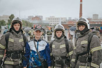 Курсанты Уральского института ГПС МЧС России продемонстрировали силу и профессионализм на соревнованиях «Сила Урала» Курсанты Уральского института ГПС МЧС России продемонстрировали силу и профессионализм на соревнованиях «Сила Урала»