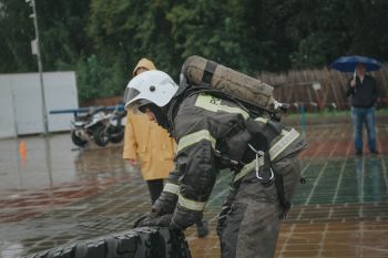 Курсанты Уральского института ГПС МЧС России продемонстрировали силу и профессионализм на соревнованиях «Сила Урала» Курсанты Уральского института ГПС МЧС России продемонстрировали силу и профессионализм на соревнованиях «Сила Урала»