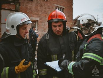 День образования служб пожаротушения МЧС России: дань уважения героям огненного фронта День образования служб пожаротушения МЧС России: дань уважения героям огненного фронта