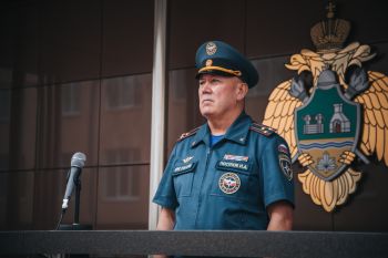 В институте прошло утреннее построение личного состава В институте прошло утреннее построение личного состава