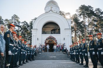 Курсанты института приняли участие в престольном празднике Курсанты института приняли участие в престольном празднике