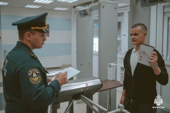 Первый день в строю Первый день в строю