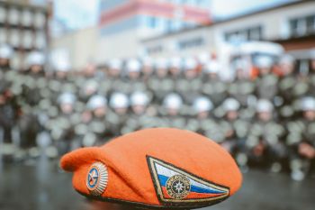 Первокурсники прошли испытание на право ношения оранжевого берета Первокурсники прошли испытание на право ношения оранжевого берета