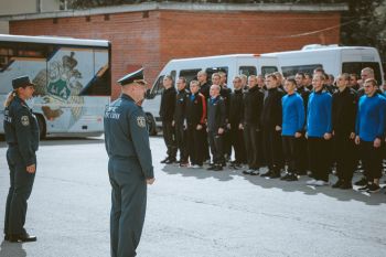 Первокурсники прошли испытание на право ношения оранжевого берета Первокурсники прошли испытание на право ношения оранжевого берета