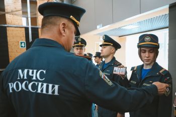 В Уральском институте ГПС МЧС России прошел смотр внешнего вида личного состава В Уральском институте ГПС МЧС России прошел смотр внешнего вида личного состава