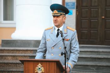 Торжественная церемония вручения оранжевых беретов