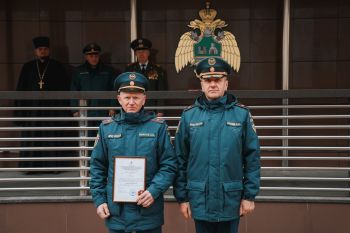 Торжественное построение в Уральском институте ГПС МЧС России