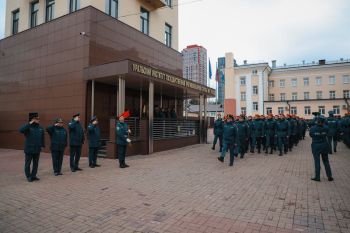 Торжественное построение в Уральском институте ГПС МЧС России
