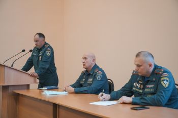 Руководство Уральского института ГПС МЧС России и представители Главного управления провели занятие для обучающихся Руководство Уральского института ГПС МЧС России и представители Главного управления провели занятие для обучающихся