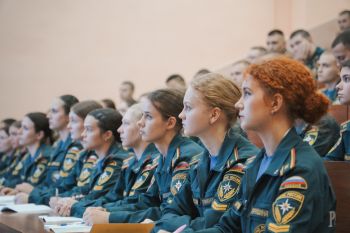 Руководство Уральского института ГПС МЧС России и представители Главного управления провели занятие для обучающихся Руководство Уральского института ГПС МЧС России и представители Главного управления провели занятие для обучающихся