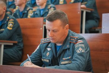 Руководство Уральского института ГПС МЧС России и представители Главного управления провели занятие для обучающихся Руководство Уральского института ГПС МЧС России и представители Главного управления провели занятие для обучающихся