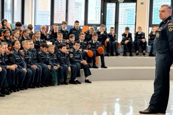 Уральский институт ГПС МЧС России провел тематические занятия в школах в День знаний Уральский институт ГПС МЧС России провел тематические занятия в школах в День знаний