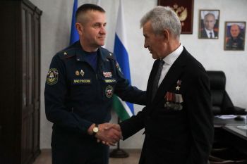 Герой Российской Федерации Владимир Легошин встретился с обучающимися института Герой Российской Федерации Владимир Легошин встретился с обучающимися института