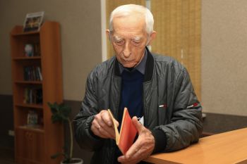 Визит выпускника и ветерана пожарной службы: в Уральском институте ГПС МЧС России побывал Виктор Гаврилович Мурзенко