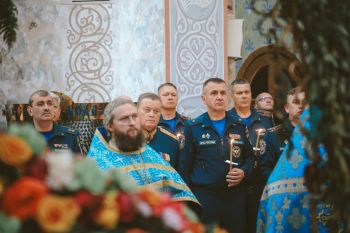 Личный состав принял участие в молебне в честь иконы Божией Матери «Неопалимая Купина» Личный состав принял участие в молебне в честь иконы Божией Матери «Неопалимая Купина»