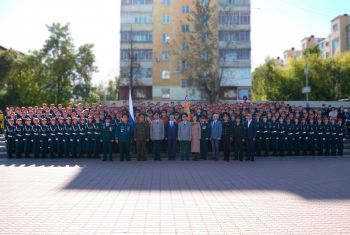 В Уральском институте ГПС МЧС России состоялась торжественная церемония принятия присяги курсантами первого курса В Уральском институте ГПС МЧС России состоялась торжественная церемония принятия присяги курсантами первого курса
