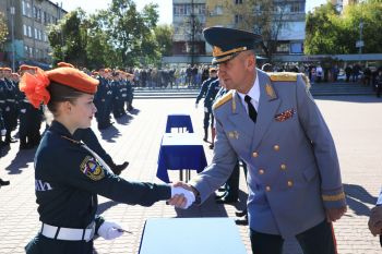 В Уральском институте ГПС МЧС России состоялась торжественная церемония принятия присяги курсантами первого курса В Уральском институте ГПС МЧС России состоялась торжественная церемония принятия присяги курсантами первого курса