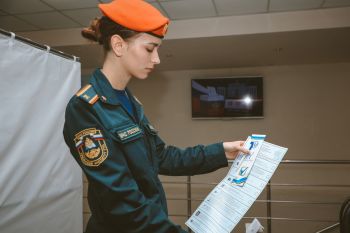 Личный состав Уральского института ГПС МЧС России принял участие в Едином дне голосования Личный состав Уральского института ГПС МЧС России принял участие в Едином дне голосования