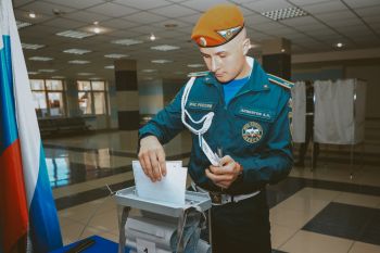 Личный состав Уральского института ГПС МЧС России принял участие в Едином дне голосования Личный состав Уральского института ГПС МЧС России принял участие в Едином дне голосования