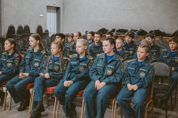 Обучаем подрастающее поколение Обучаем подрастающее поколение