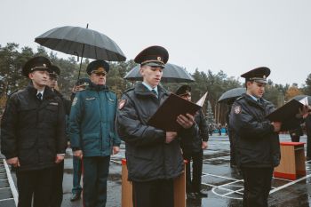 Начальник Уральского института ГПС МЧС России принял участие в церемонии приведения к присяге курсантов Уральского юридического института МВД России Начальник Уральского института ГПС МЧС России принял участие в церемонии приведения к присяге курсантов Уральского юридического института МВД России