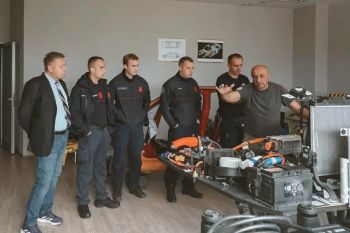 Международный опыт в подготовке спасателей — представитель Уральского института ГПС МЧС России принял участие в программе в Сербии Международный опыт в подготовке спасателей — представитель Уральского института ГПС МЧС России принял участие в программе в Сербии