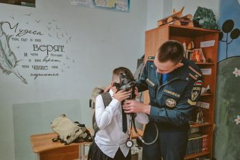 Безопасность начинается с подготовки: курсанты и сотрудники Уральского института ГПС МЧС России провели уроки ко Дню гражданской обороны Безопасность начинается с подготовки: курсанты и сотрудники Уральского института ГПС МЧС России провели уроки ко Дню гражданской обороны